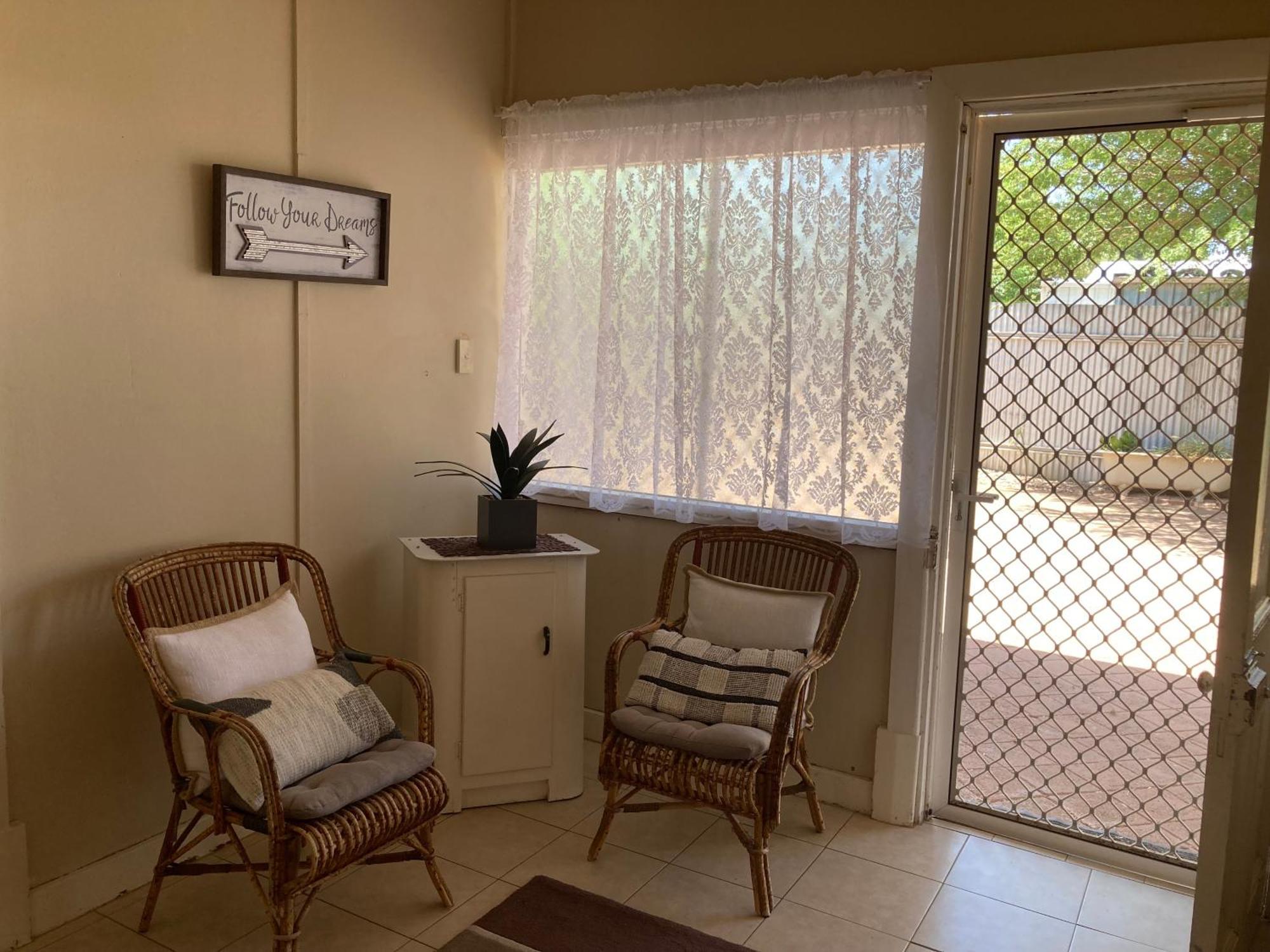 Maeville Cottage Broken Hill Bagian luar foto