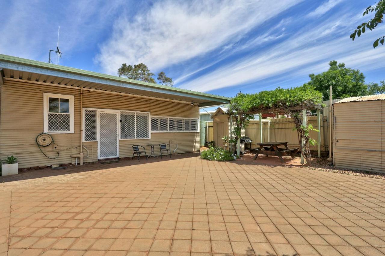 Maeville Cottage Broken Hill Bagian luar foto