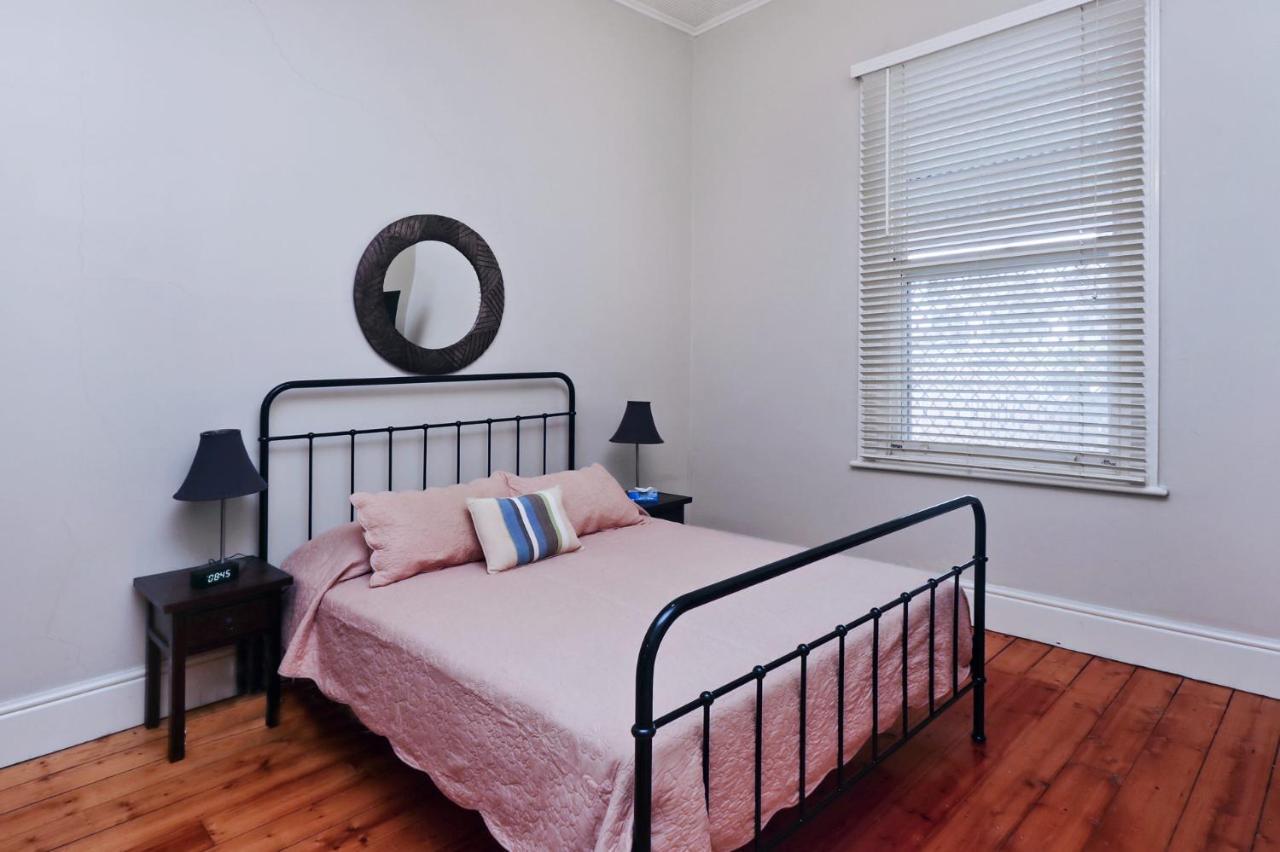 Maeville Cottage Broken Hill Ruang foto