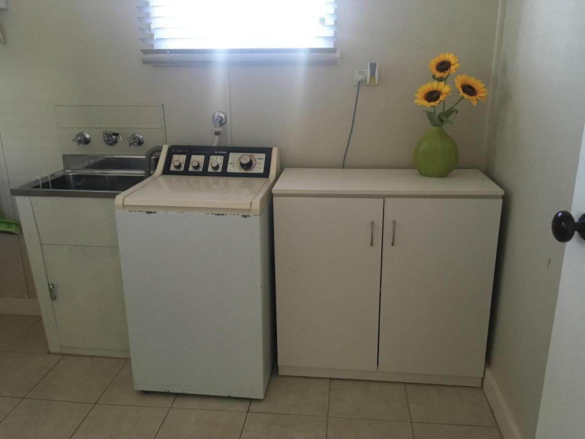 Maeville Cottage Broken Hill Bagian luar foto